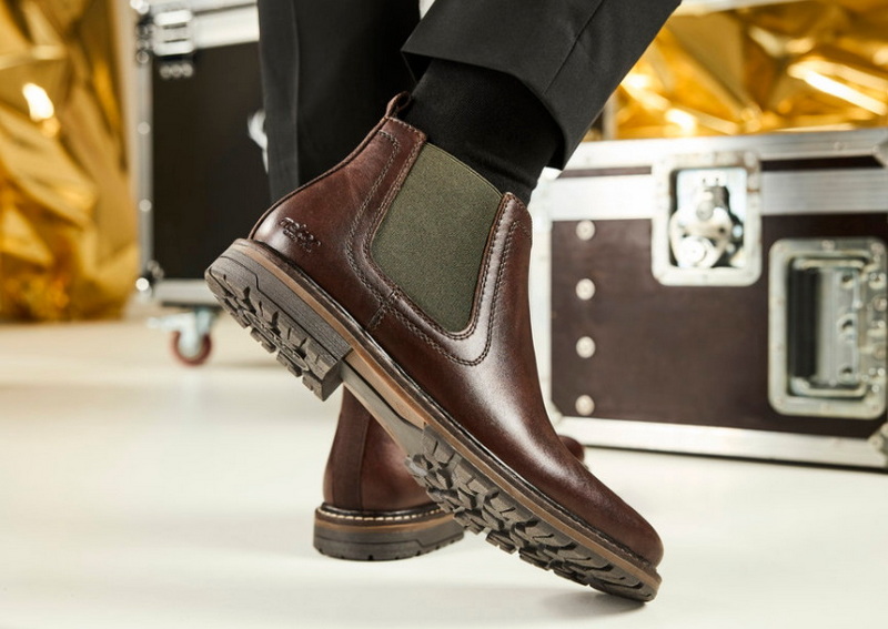 How To Tighten Elastic on Chelsea Boots?