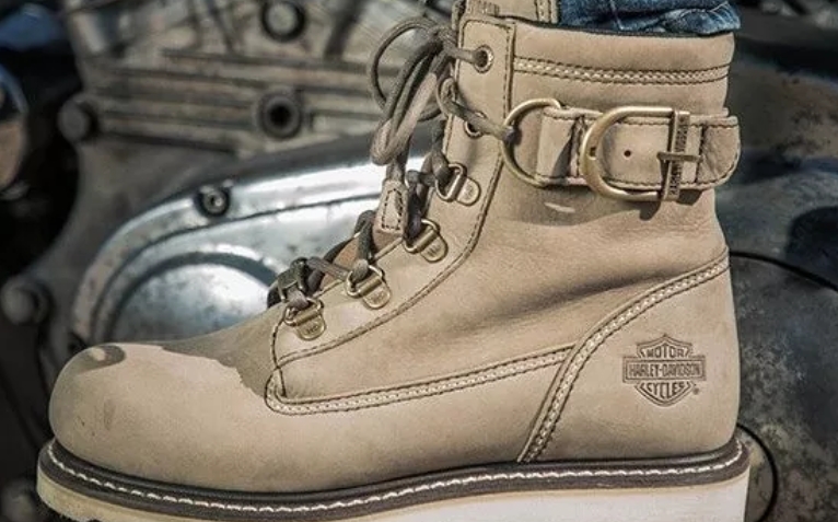 Does Harley Davidson Make Wide Width Shoes for Women?