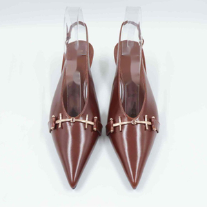 Wax Leather Elongated Point Toe 