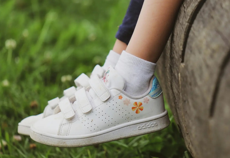 Can Women Fit into Kids Shoes?