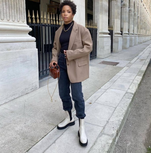 Can You Wear Chelsea Boots with Leggings?
