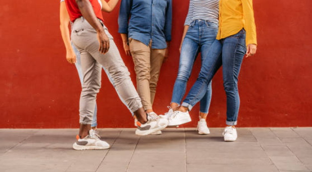Can Guys Wear Women Shoes?