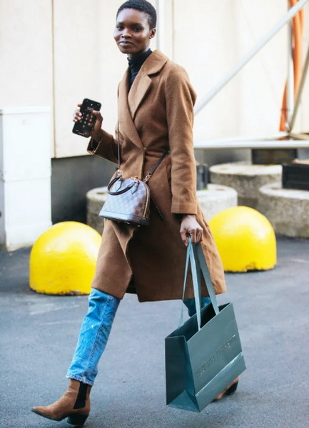 Light Brown Chelsea Boots_3