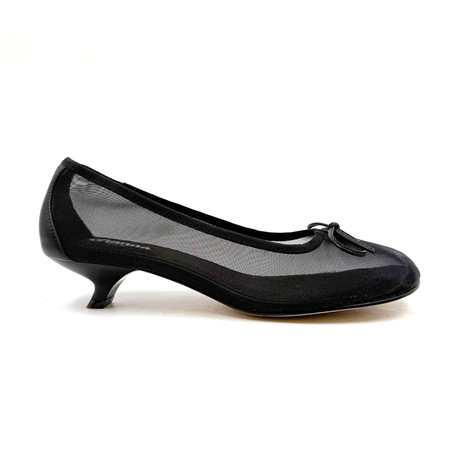 Sleek Design Modern Mesh Shoes