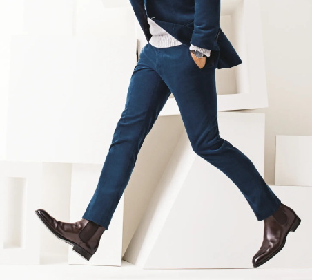 Do Chelsea Boots Go with A Suit?