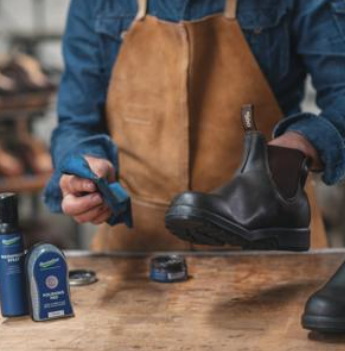 Clean Black Chelsea Boots_1