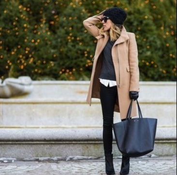 Can I Wear A Camel Jacket with Black Shoes Women?