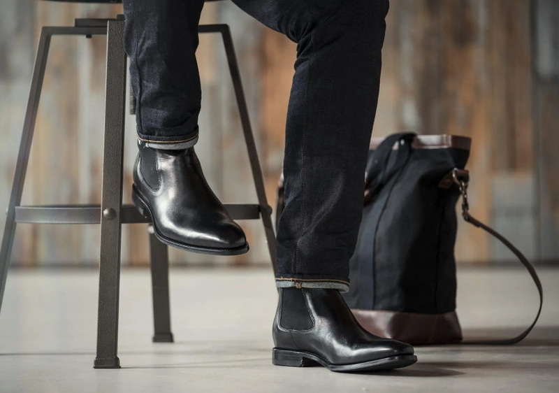 How To Wear Jeans with Chelsea Boots?