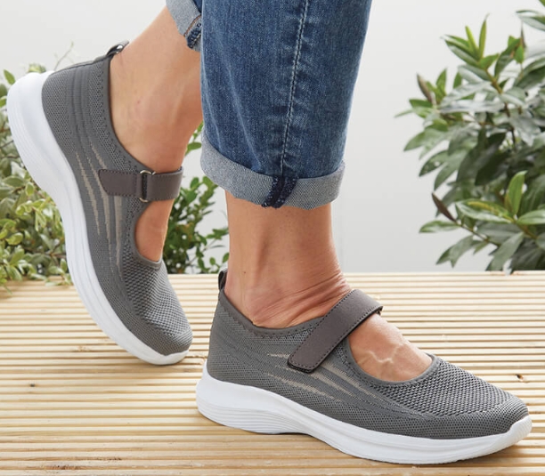 Can Women with High Arches Wear Mary Jane Shoes