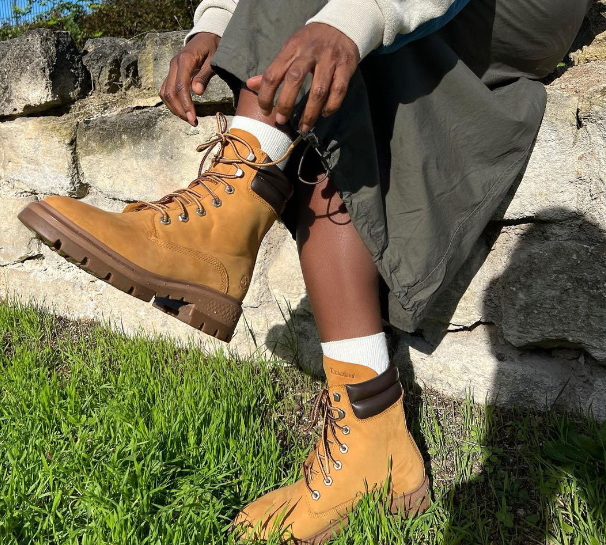 What To Wear with Womens Chelsea Boots?