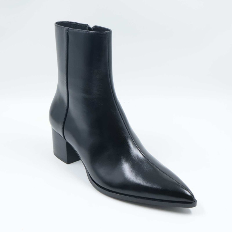 Wax Leather Block Mid-heel