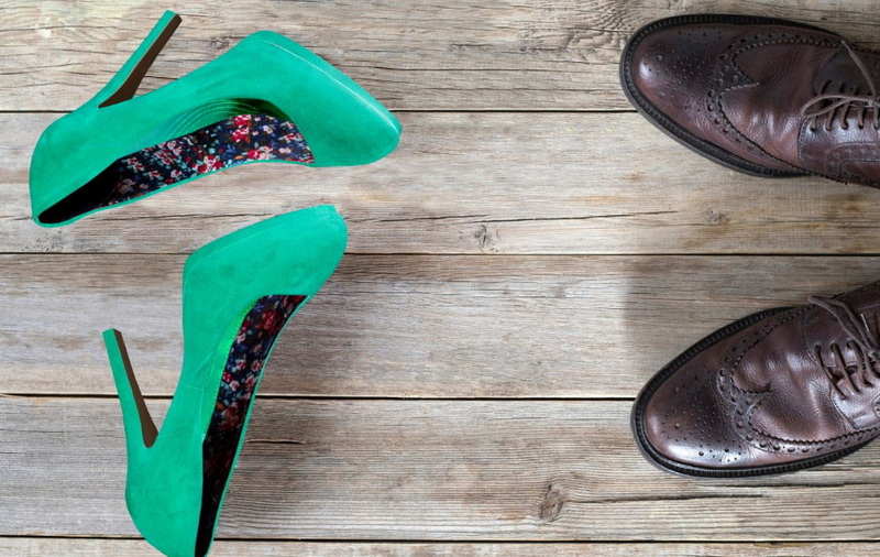 Men Shoes And Women Shoes_2