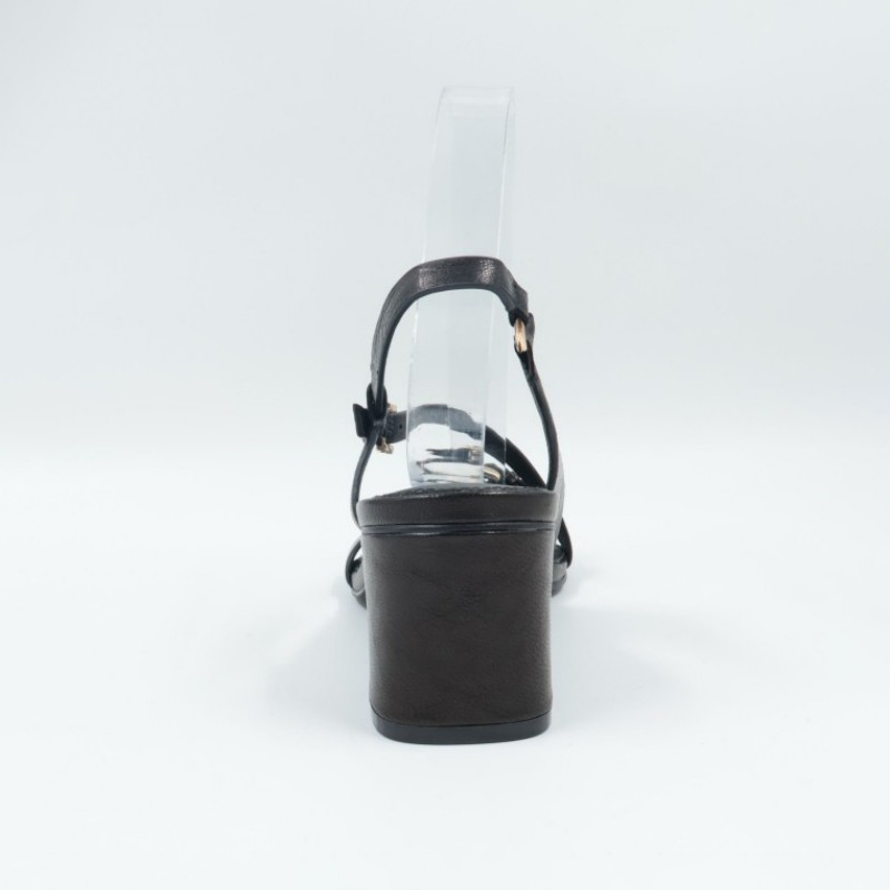 SS25 Design Sandal Shine Black