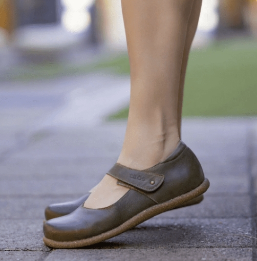 Women&rsquo;s Shoes for High Arches