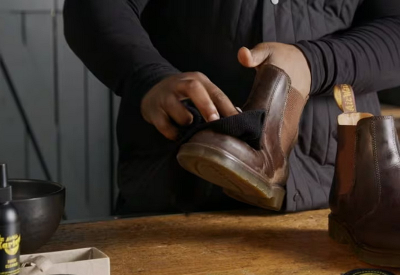 How To Clean Leather Chelsea Boots?