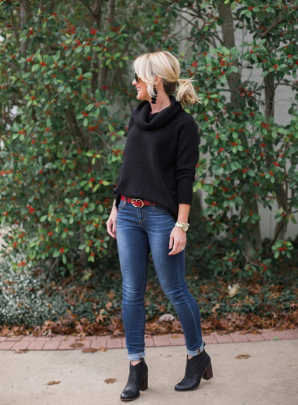 Wear Skinny Jeans with Chelsea Boots_3