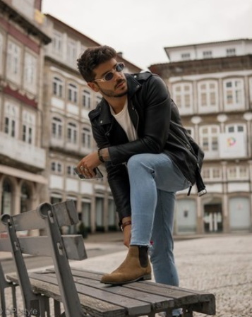 Brown Chelsea Boots Men_3