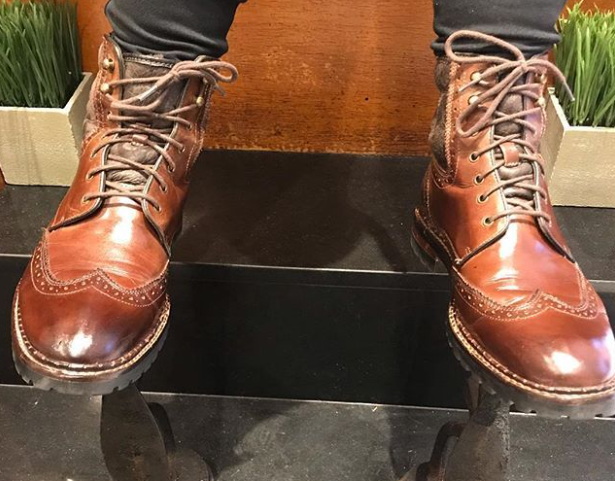 Can Women Buy Mens Shoes for Themselves?
