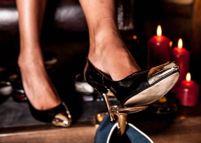 Do Women Have Their Shoes Shined?
