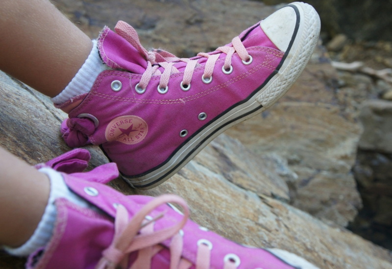 Can Women Wear Youth Sneakers in Adult Sizes