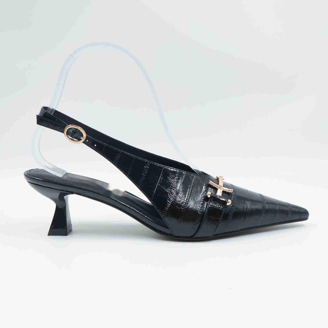 Pointed Toe Sling Back Kitten Heel