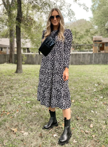 Casual Outfits with Black Chelsea Boots Women
