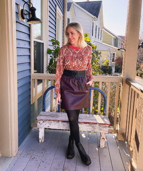 Chelsea Boots with Skirts_3