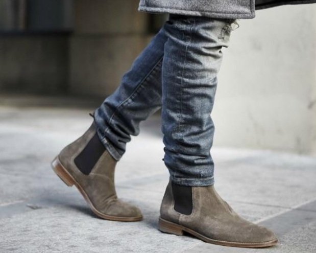 Wear Chelsea Boots And Skinny Jeans_1