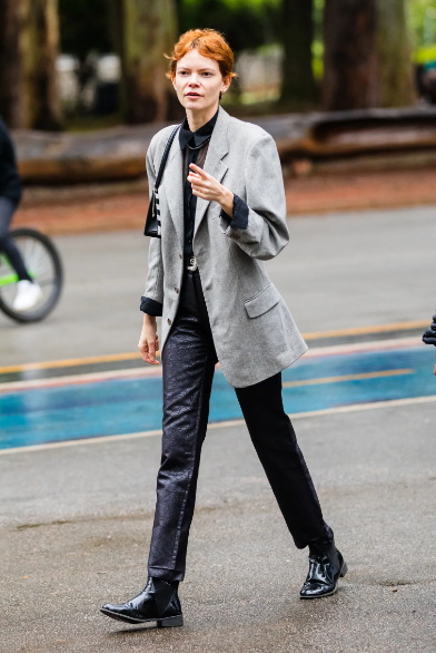 Jeans with Chelsea Boots_2