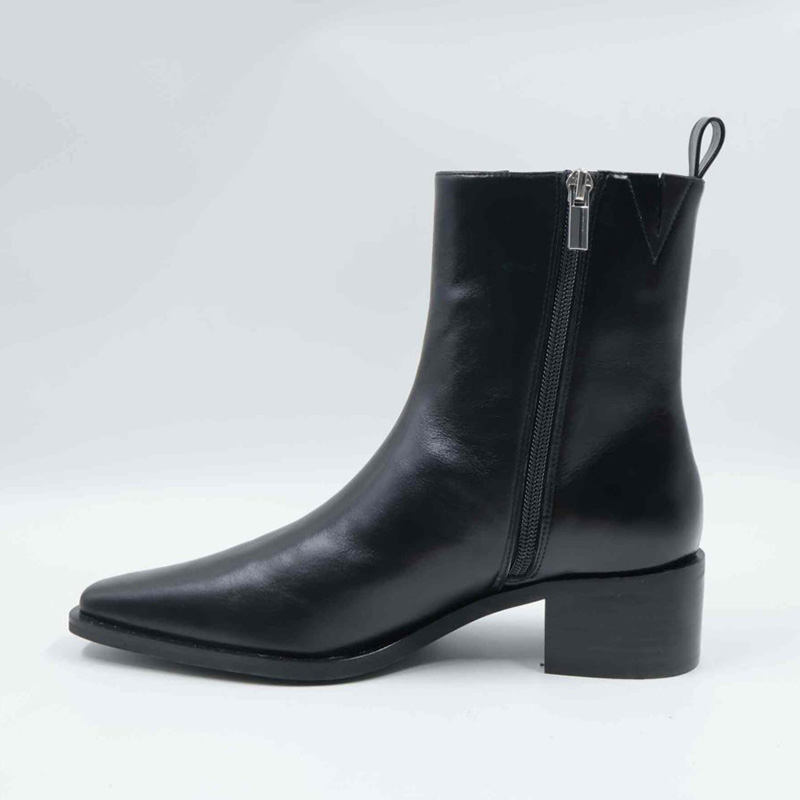 Block Heeled Black Boots 