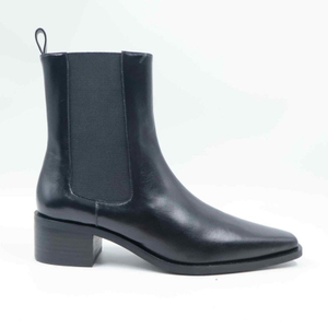 Block Heeled Black Boots 