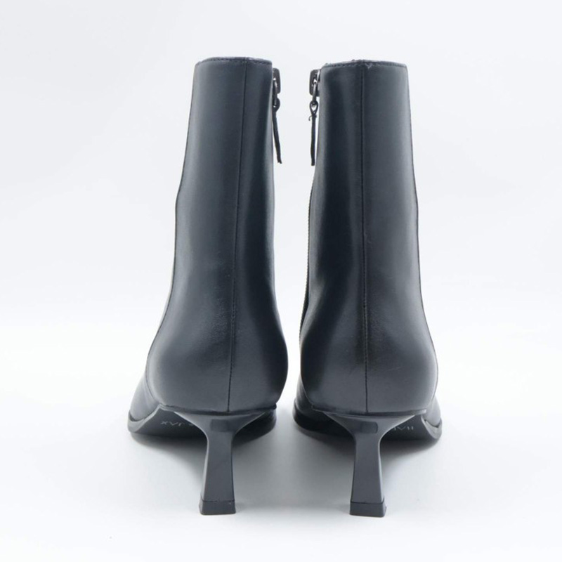 Leather Black Heel Boots with Zip