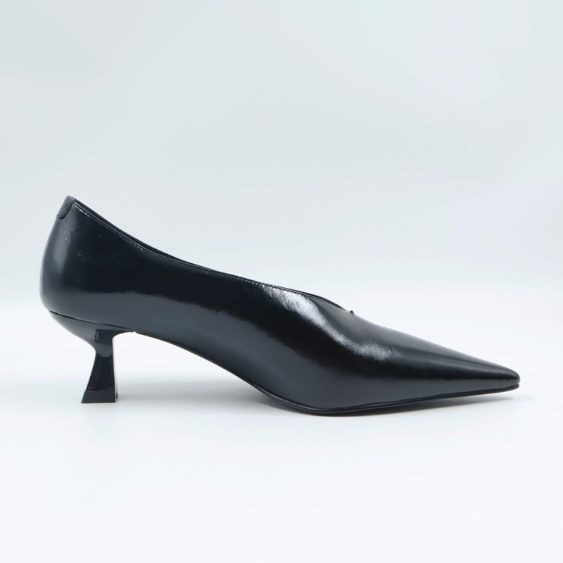 Wax Leather Slip on Heeled Court Shoe