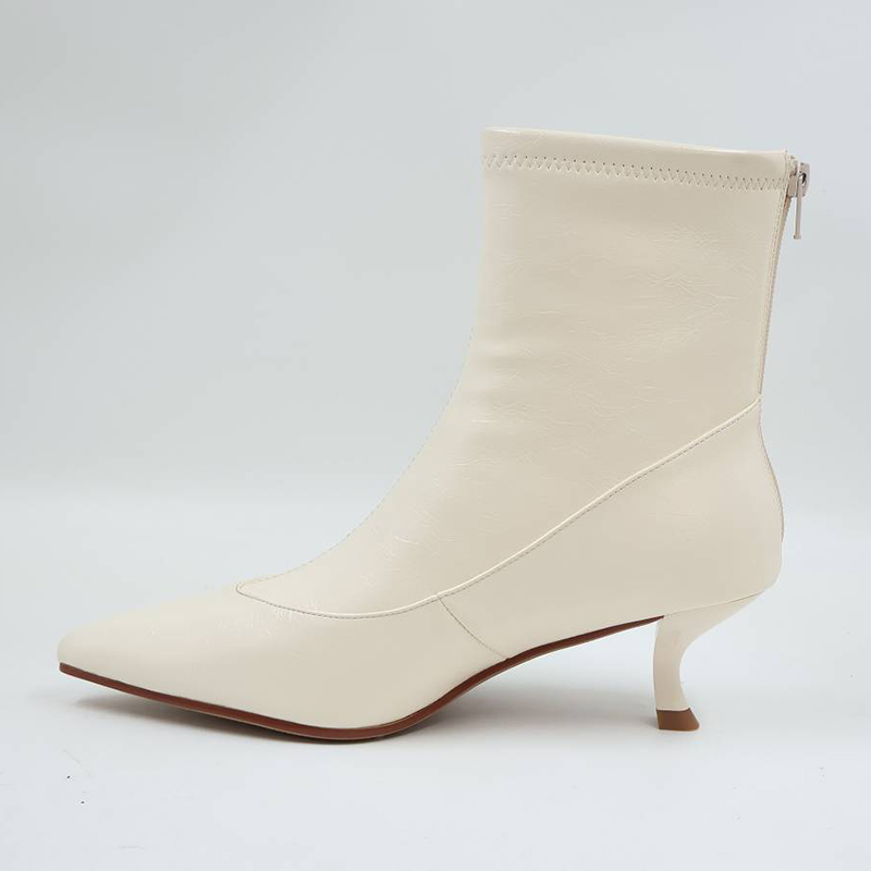 2027 Leather Ankle Boots