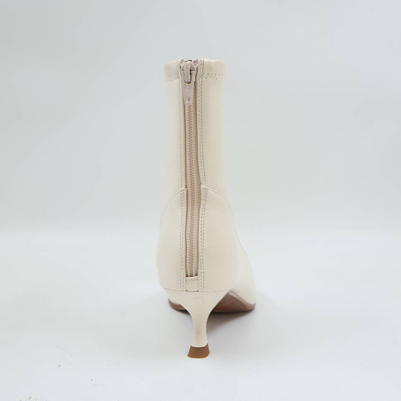 2027 Leather Ankle Boots