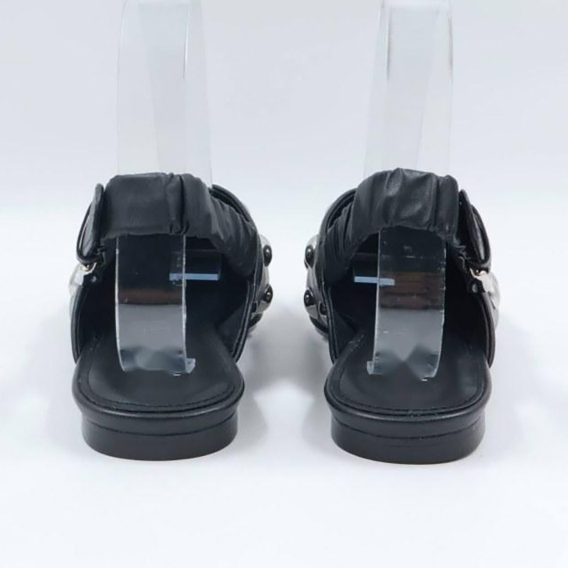 Hardware Pointed Toe Court Shoes